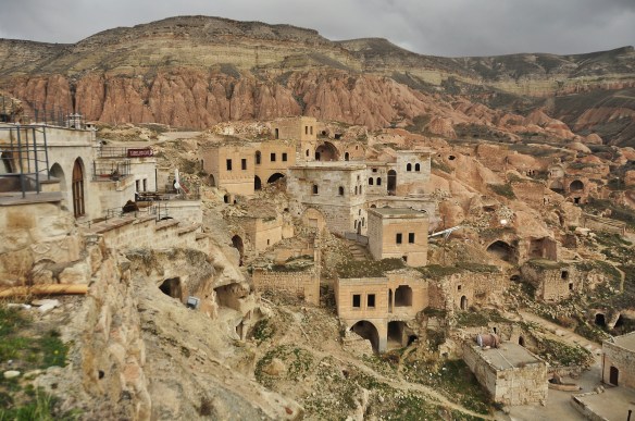 Many of the shops, restaurants, and even some of the houses are still built with parts of old caves.