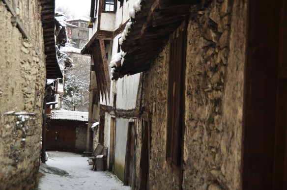 There are many very small cobblestone streets in this town.